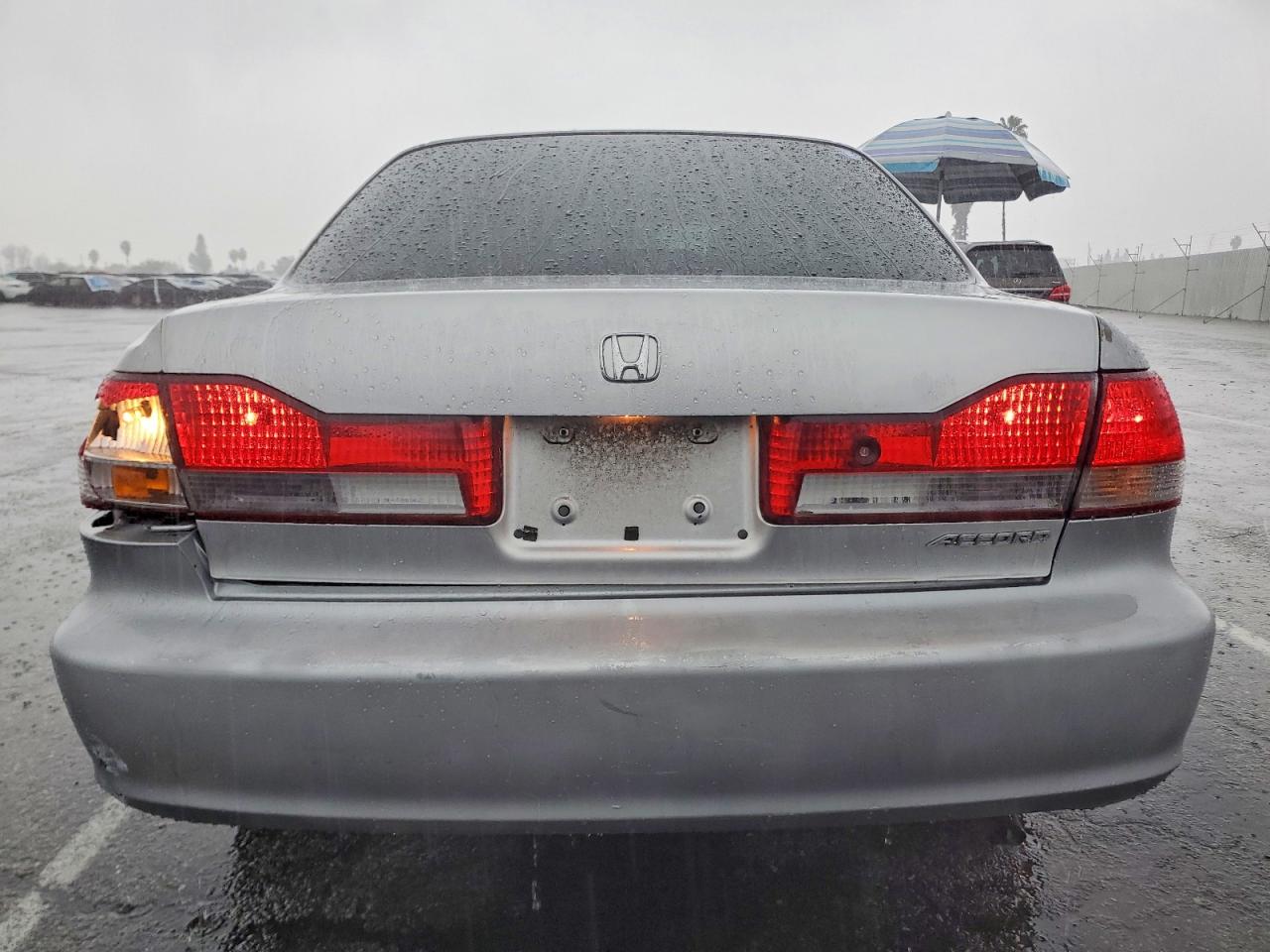 2002 HONDA ACCORD LX photo 11