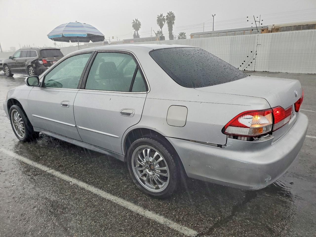 2002 HONDA ACCORD LX photo 3