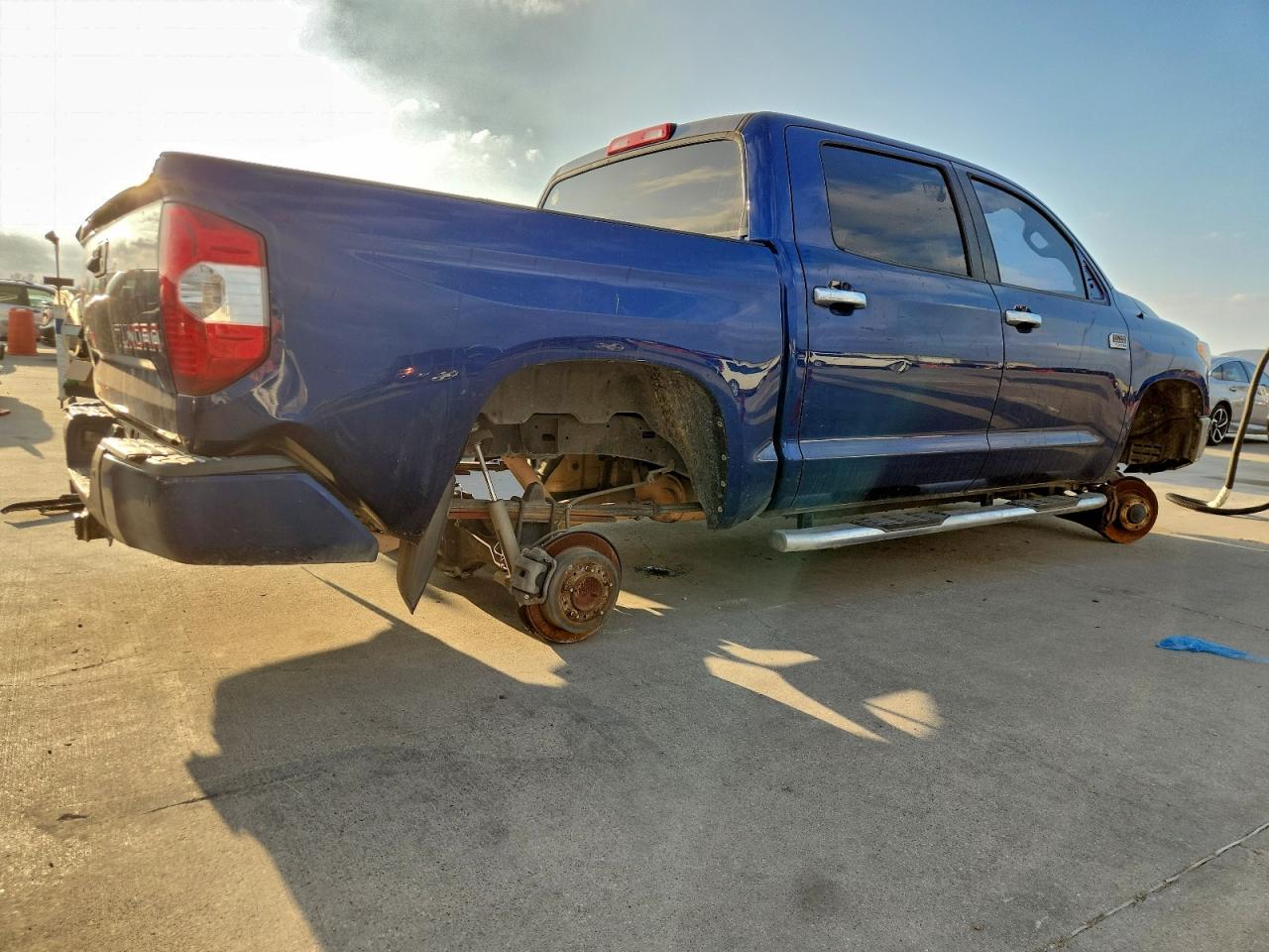 2014 TOYOTA TUNDRA CREWMAX PLATINUM photo 3