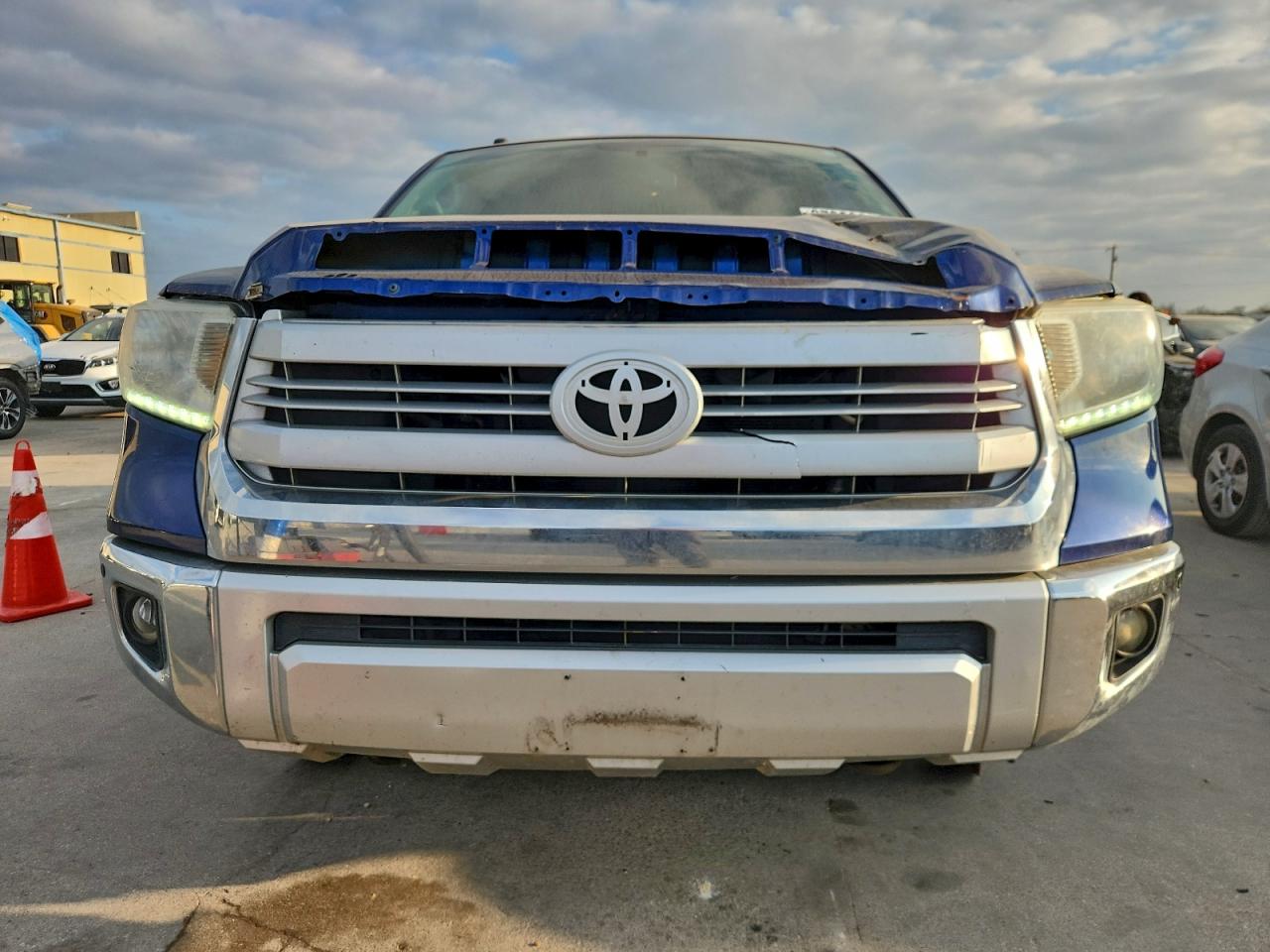 2014 TOYOTA TUNDRA CREWMAX PLATINUM photo 5