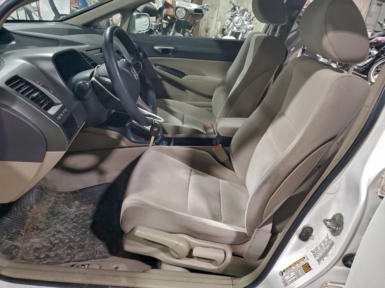 2009 HONDA CIVIC LX photo 7