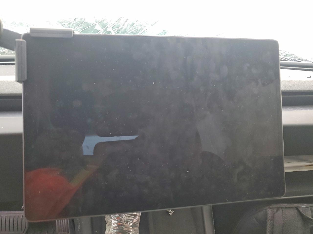2024 TESLA MODEL 3 photo 9