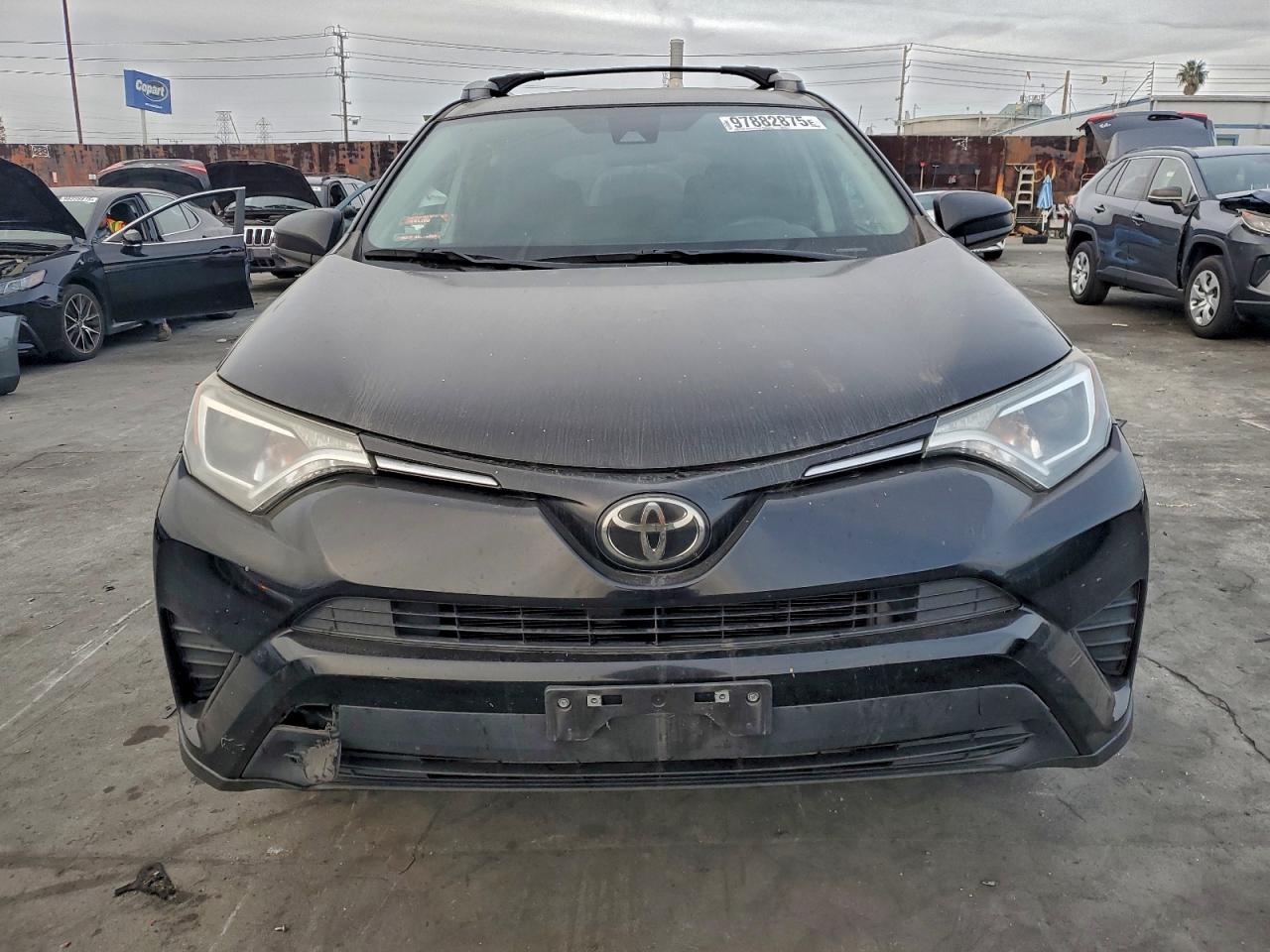 2018 TOYOTA RAV4 LE photo 5