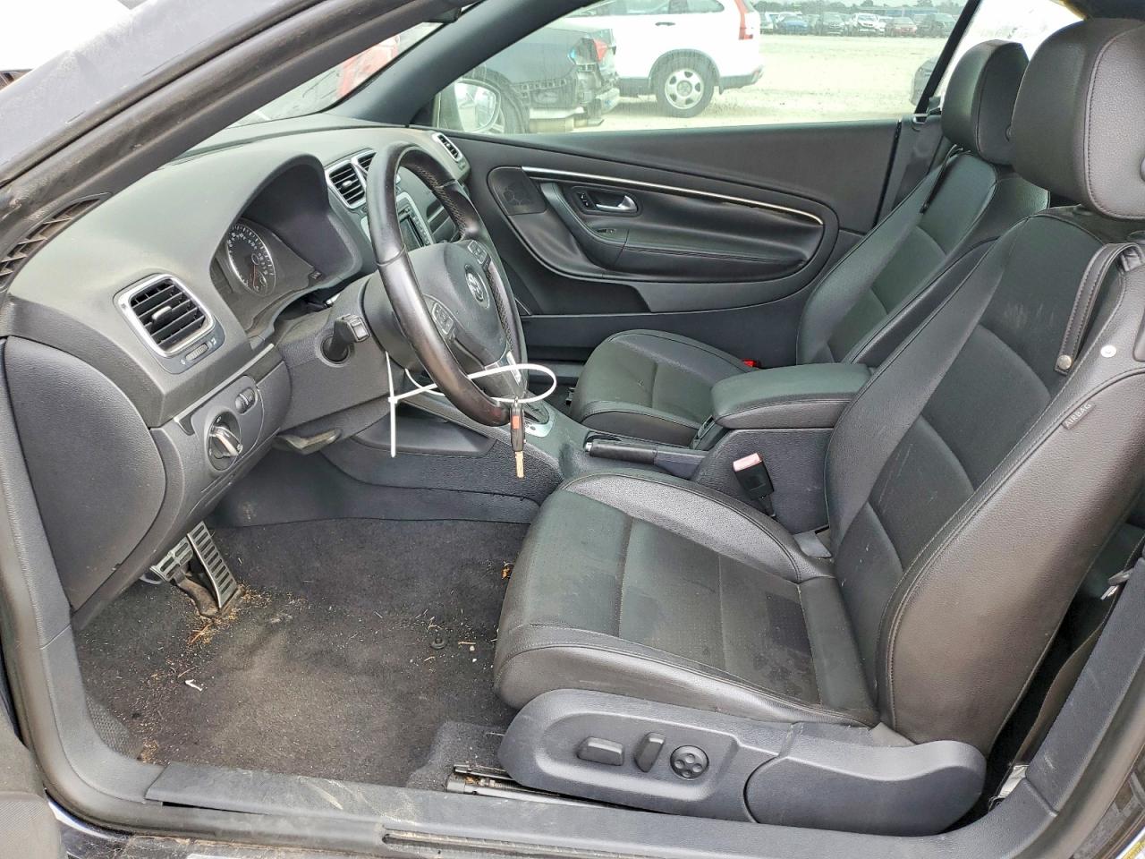 2013 VOLKSWAGEN EOS KOMFORT photo 7