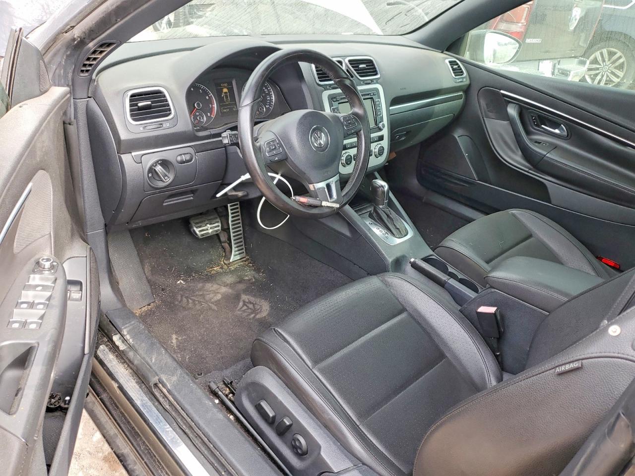 2013 VOLKSWAGEN EOS KOMFORT photo 8
