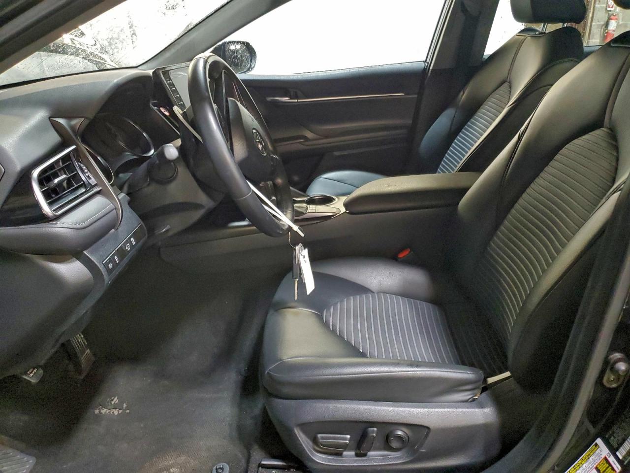 2024 TOYOTA CAMRY SE NIGHT SHADE photo 7