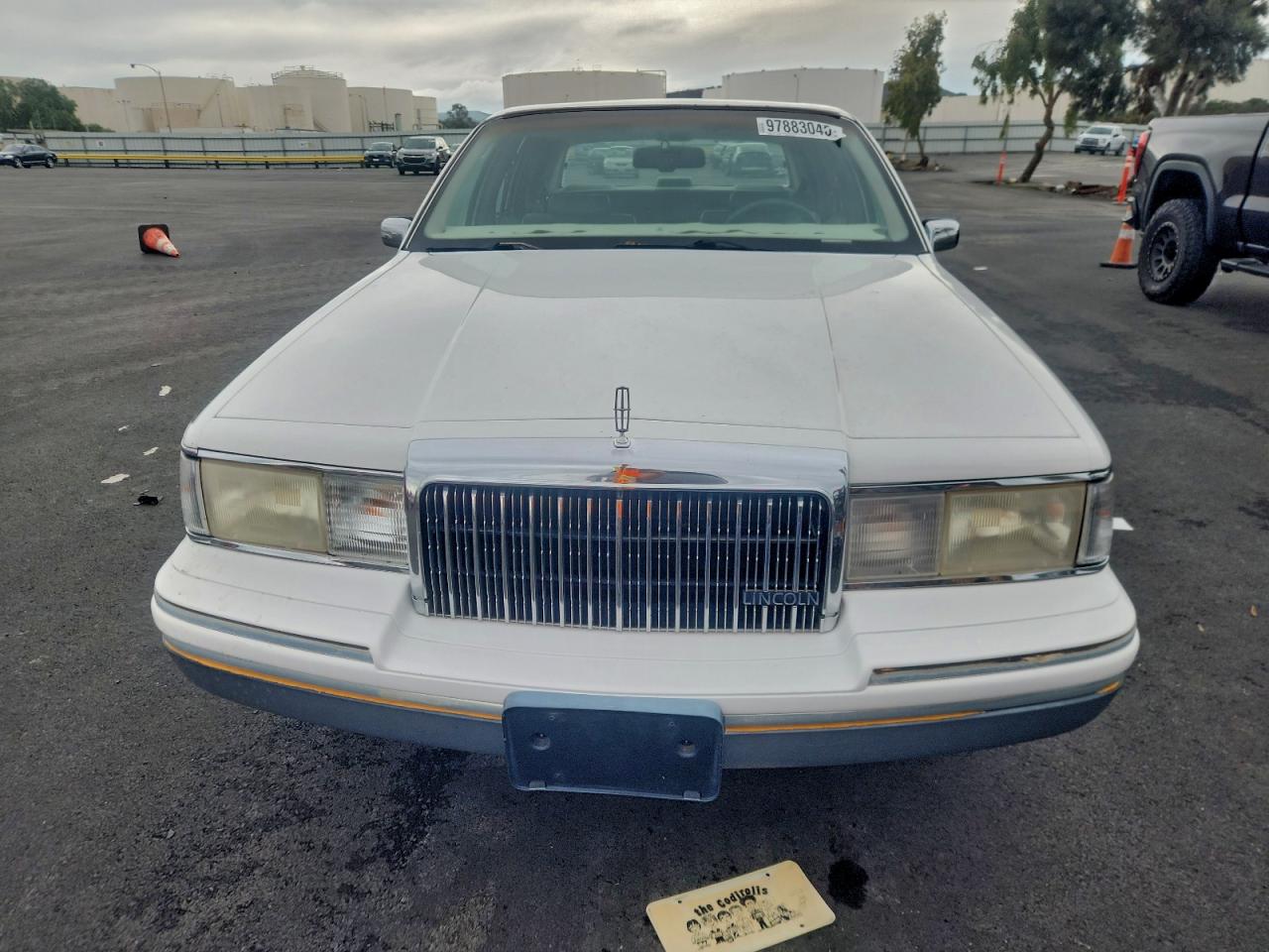 1994 LINCOLN TOWN CAR SIGNATURE photo 5