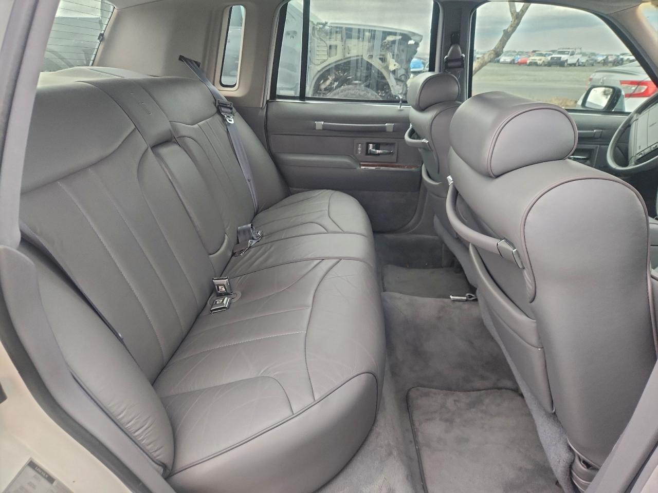 1994 LINCOLN TOWN CAR SIGNATURE photo 10