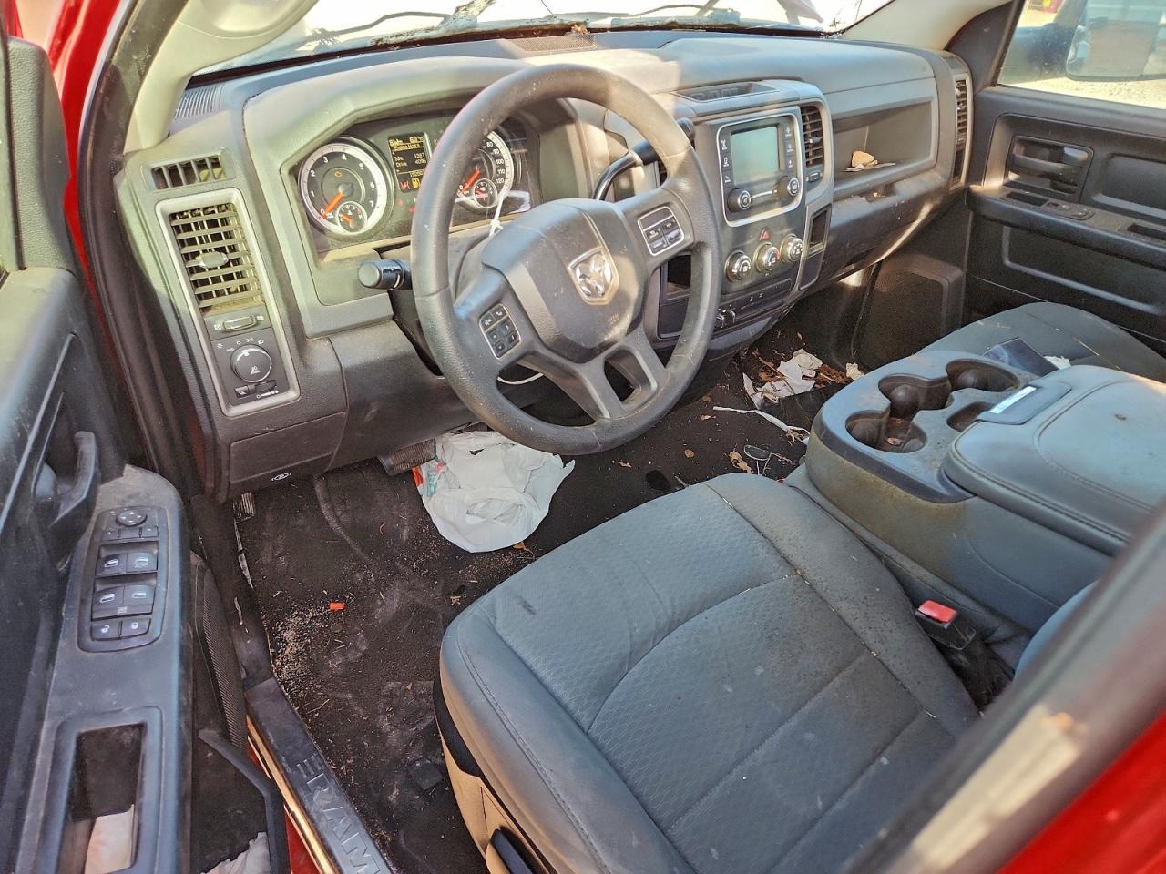2014 RAM 1500 ST photo 8