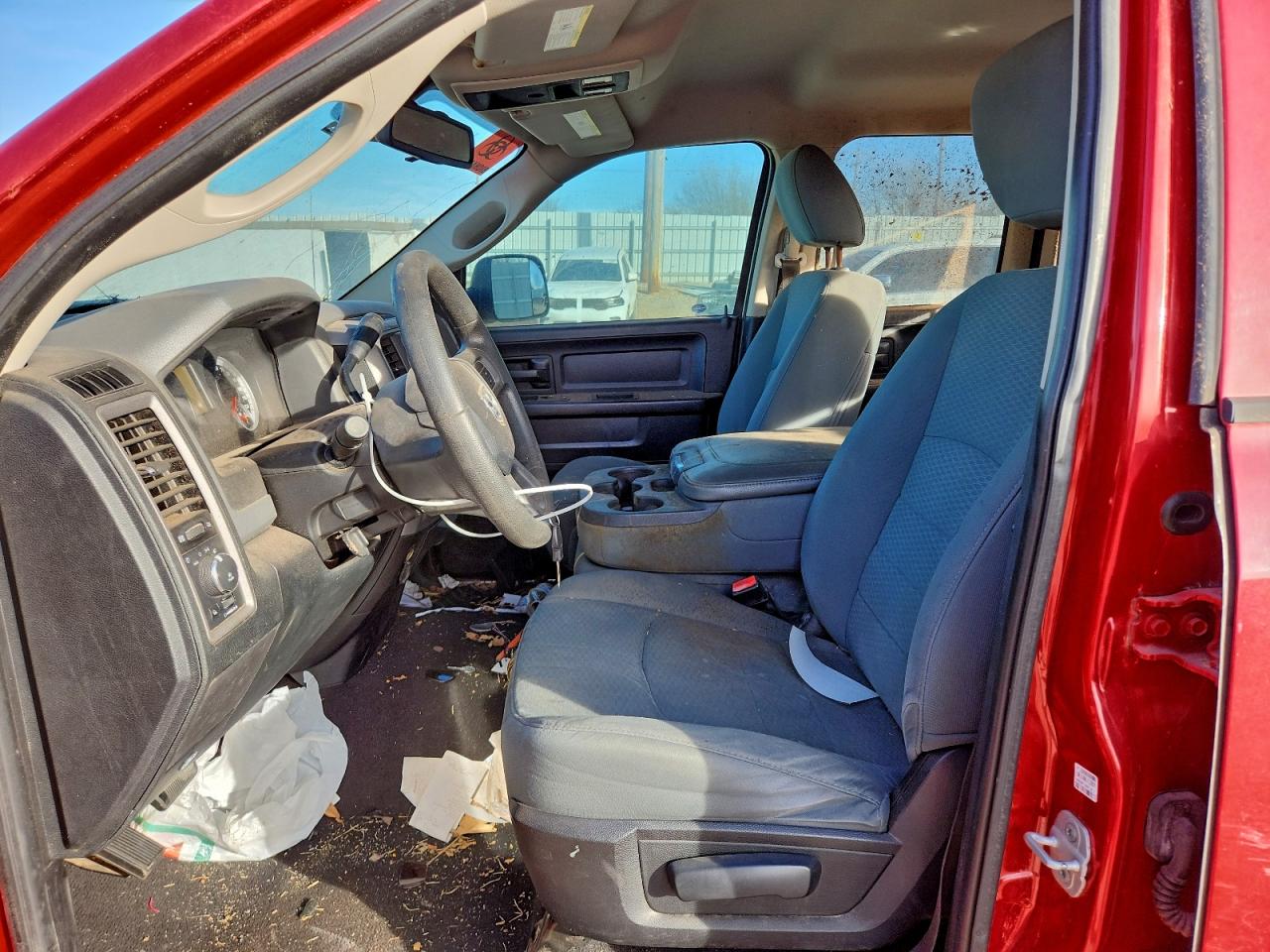 2014 RAM 1500 ST photo 7