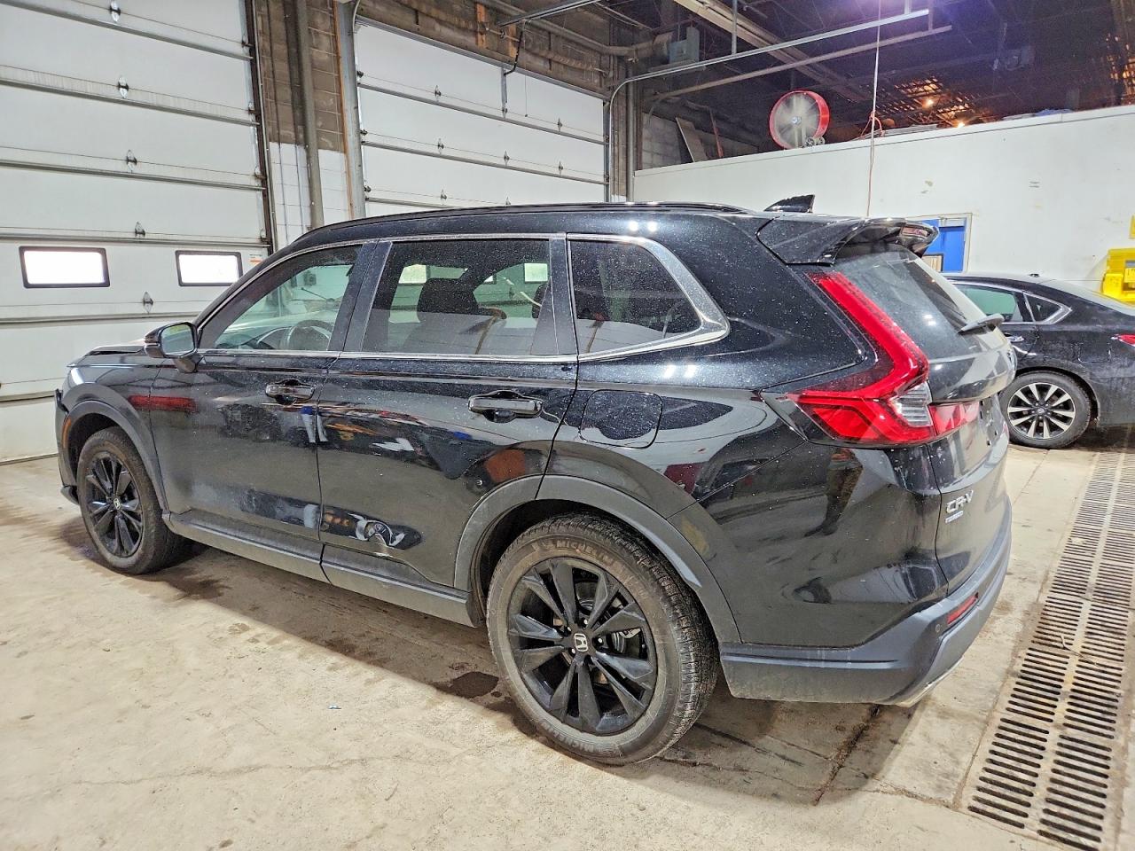 2025 HONDA CR-V SPORT TOURING photo 4