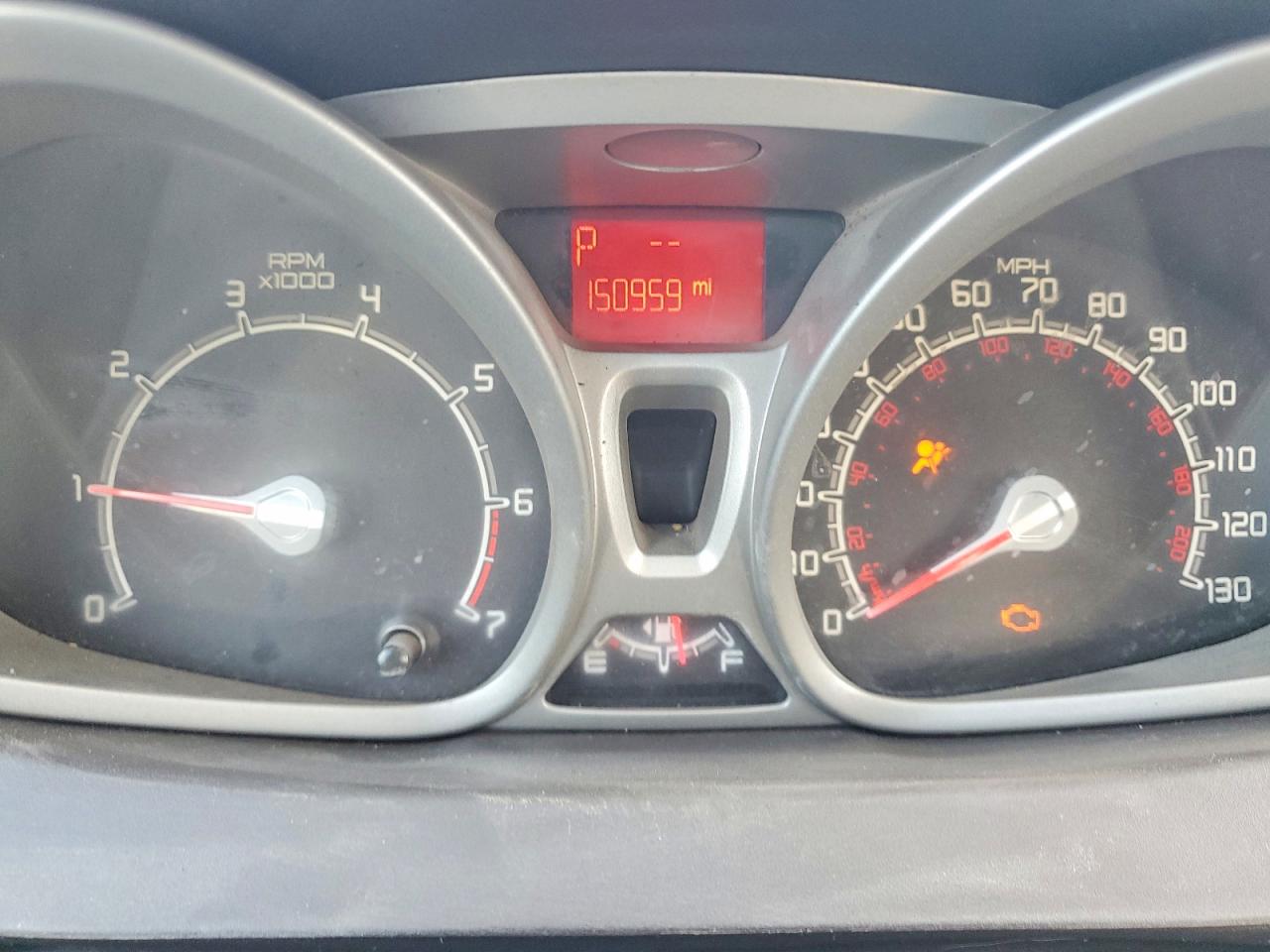 2011 FORD FIESTA SE photo 25