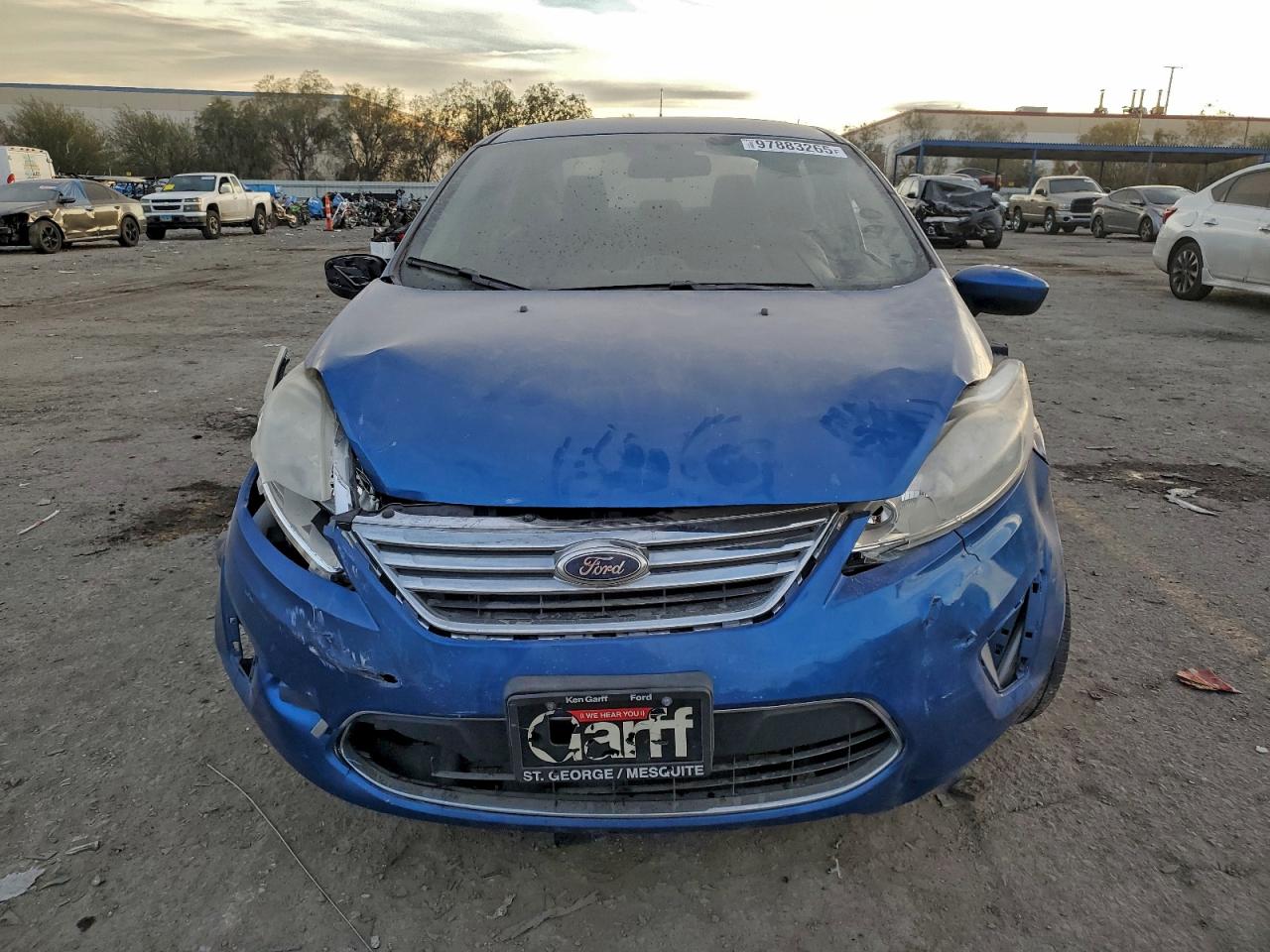 2011 FORD FIESTA SE photo 13
