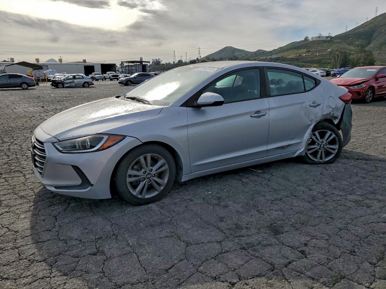 2017 HYUNDAI ELANTRA