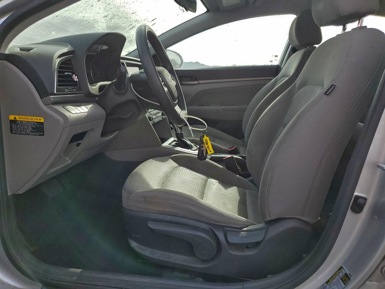 2017 HYUNDAI ELANTRA SE photo 7
