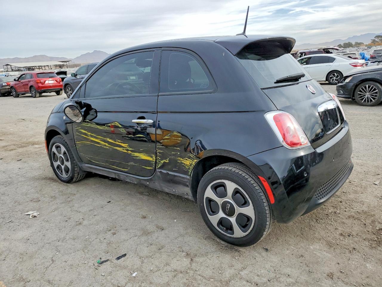 2015 FIAT 500 ELECTRIC photo 2