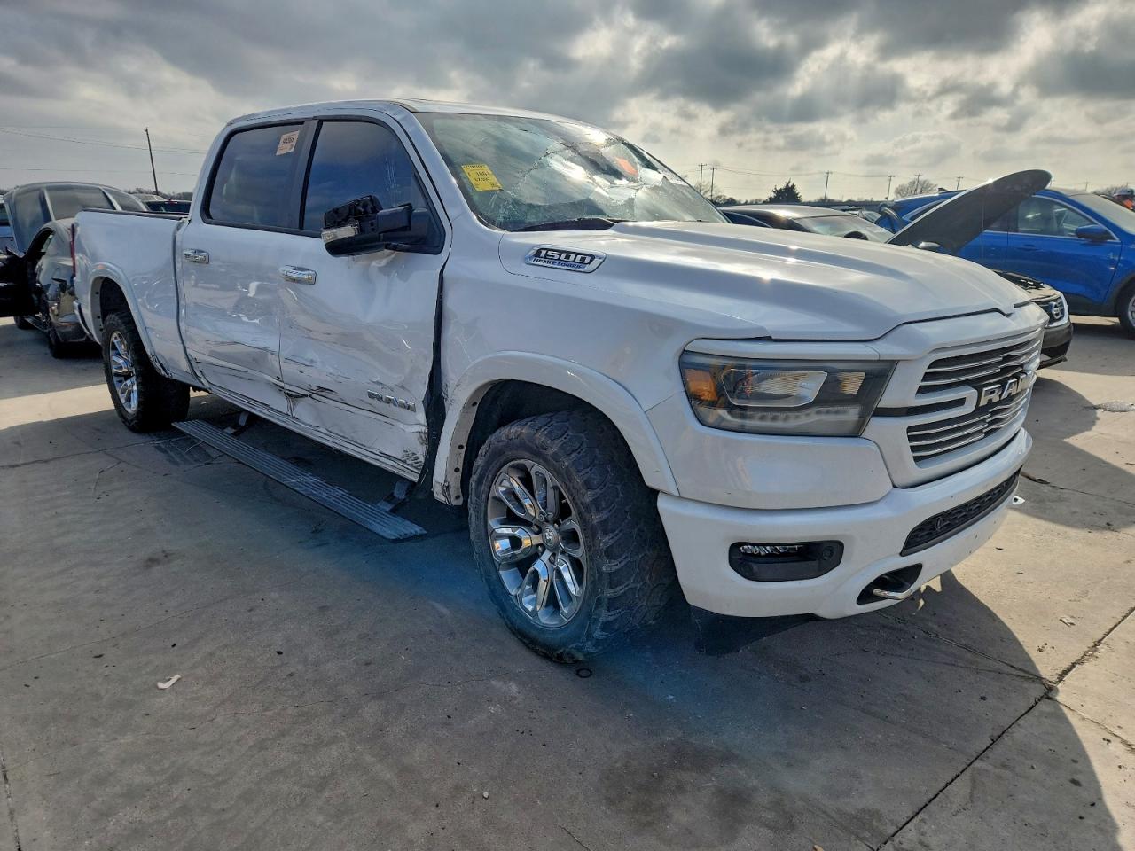 2021 RAM 1500 LARAMIE photo 4