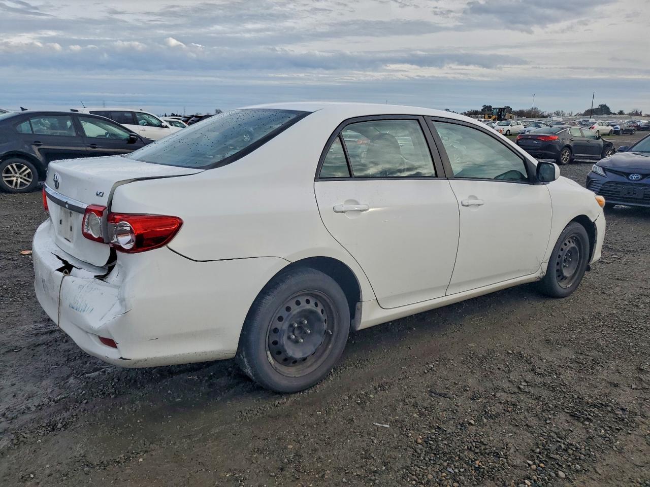 2012 TOYOTA COROLLA BASE photo 3