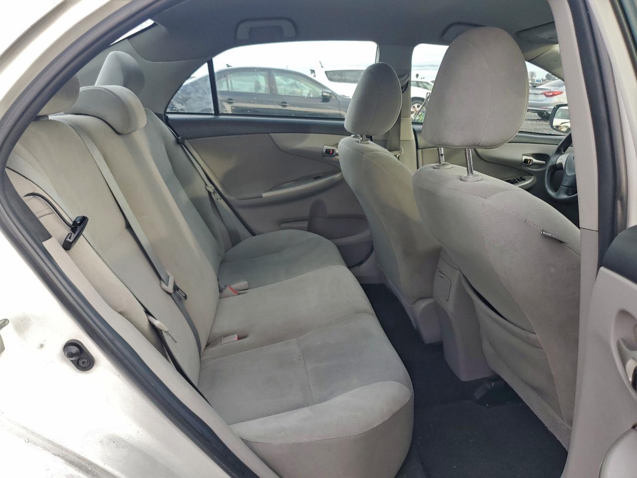 2012 TOYOTA COROLLA BASE photo 10