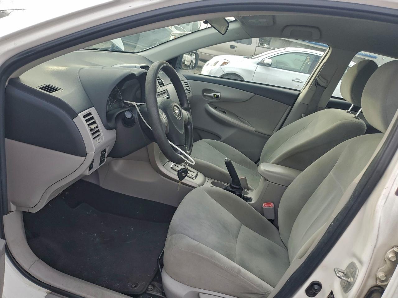 2012 TOYOTA COROLLA BASE photo 7