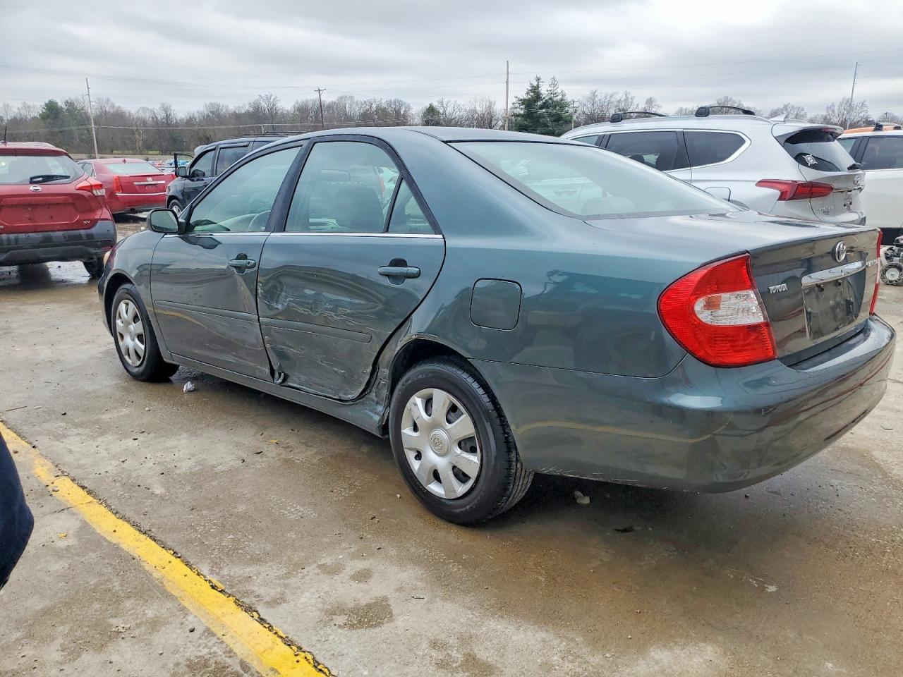 2003 TOYOTA CAMRY LE photo 3