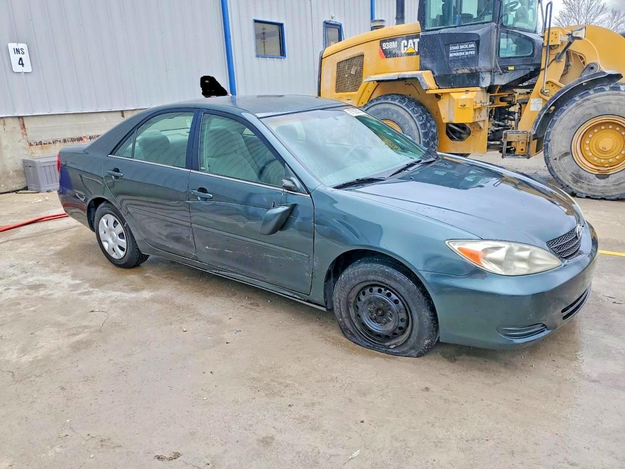 2003 TOYOTA CAMRY LE photo 7