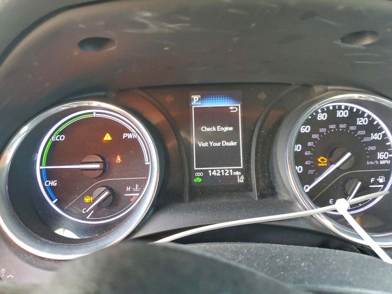 2020 TOYOTA CAMRY LE photo 9