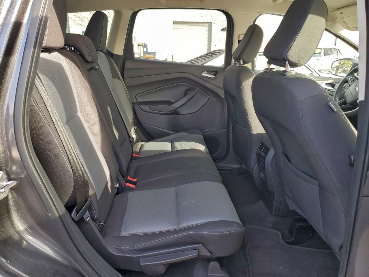 2018 FORD ESCAPE SE photo 11