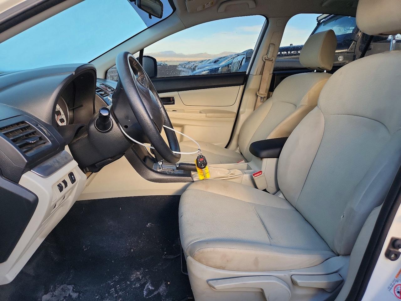 2014 SUBARU IMPREZA photo 7