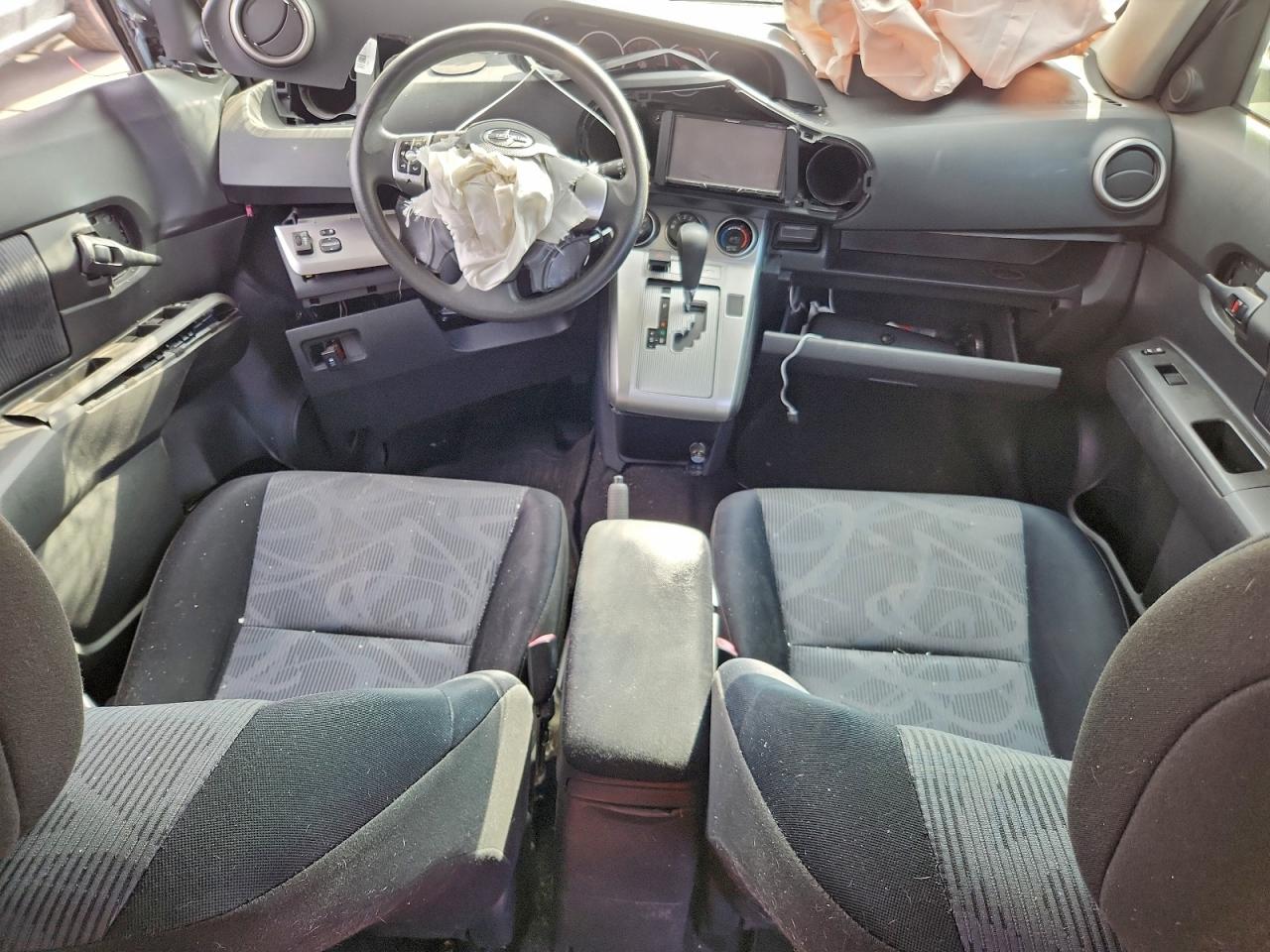 2011 TOYOTA SCION XB photo 8