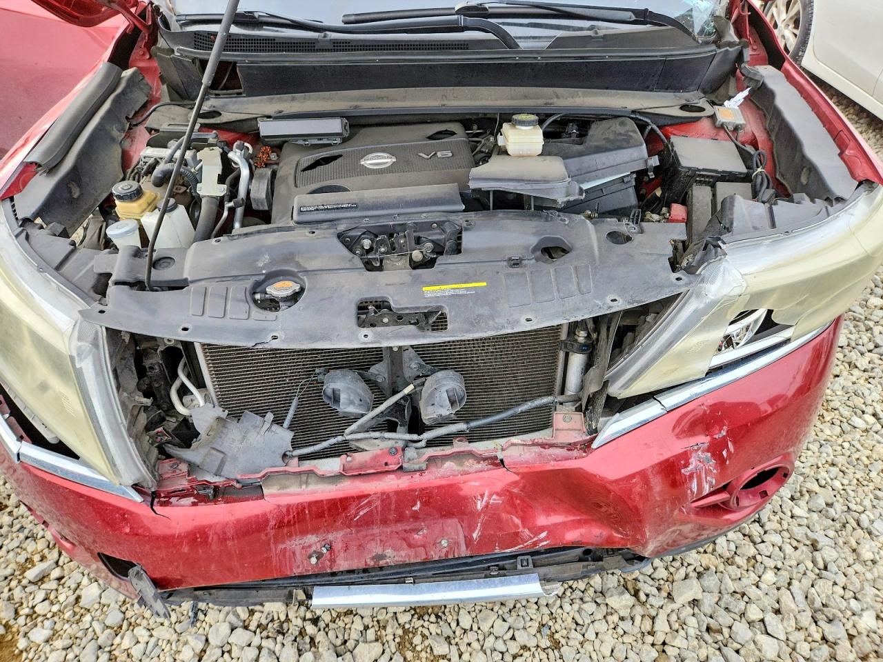 2013 NISSAN PATHFINDER S photo 12