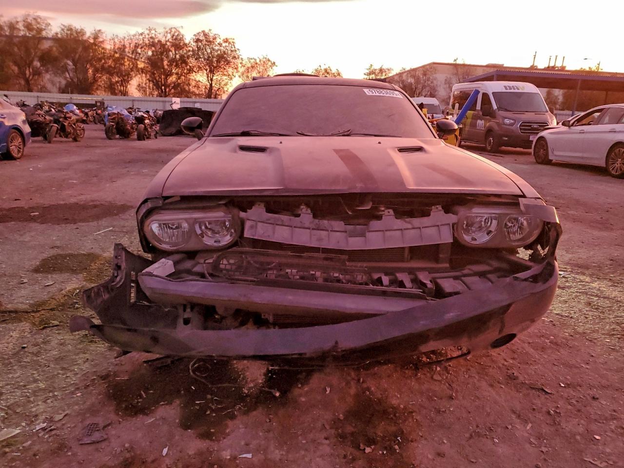 2013 DODGE CHALLENGER SXT photo 5