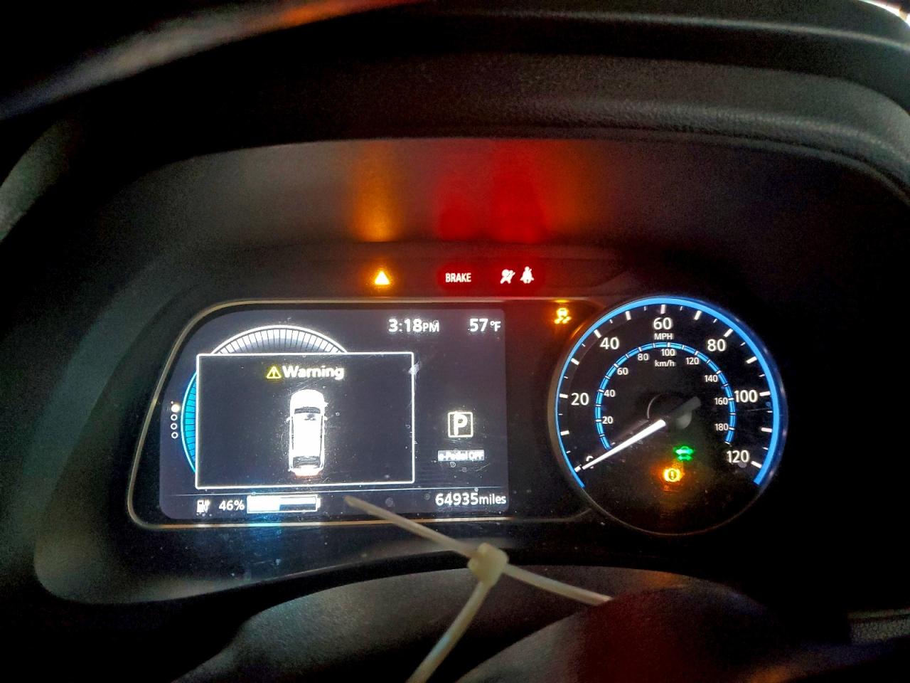 2019 NISSAN LEAF S photo 9