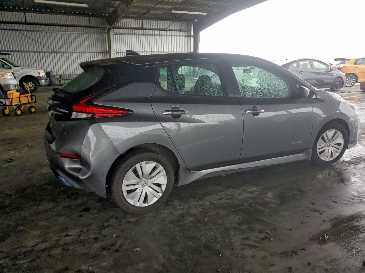 2019 NISSAN LEAF S photo 3