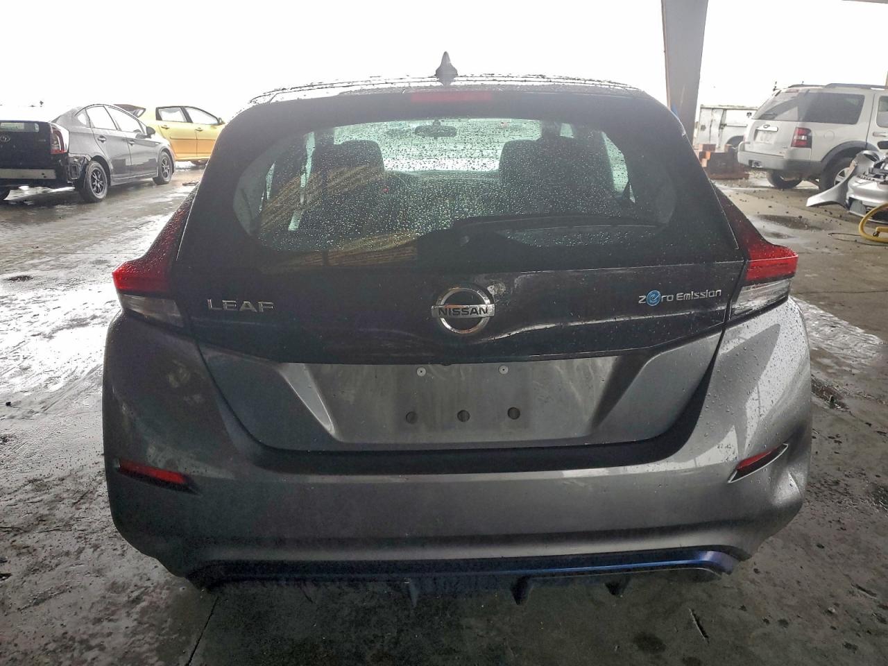 2019 NISSAN LEAF S photo 6