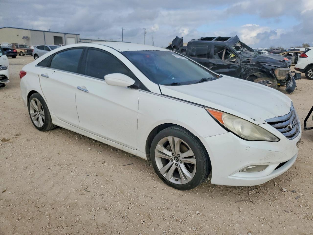 2011 HYUNDAI SONATA SE photo 7