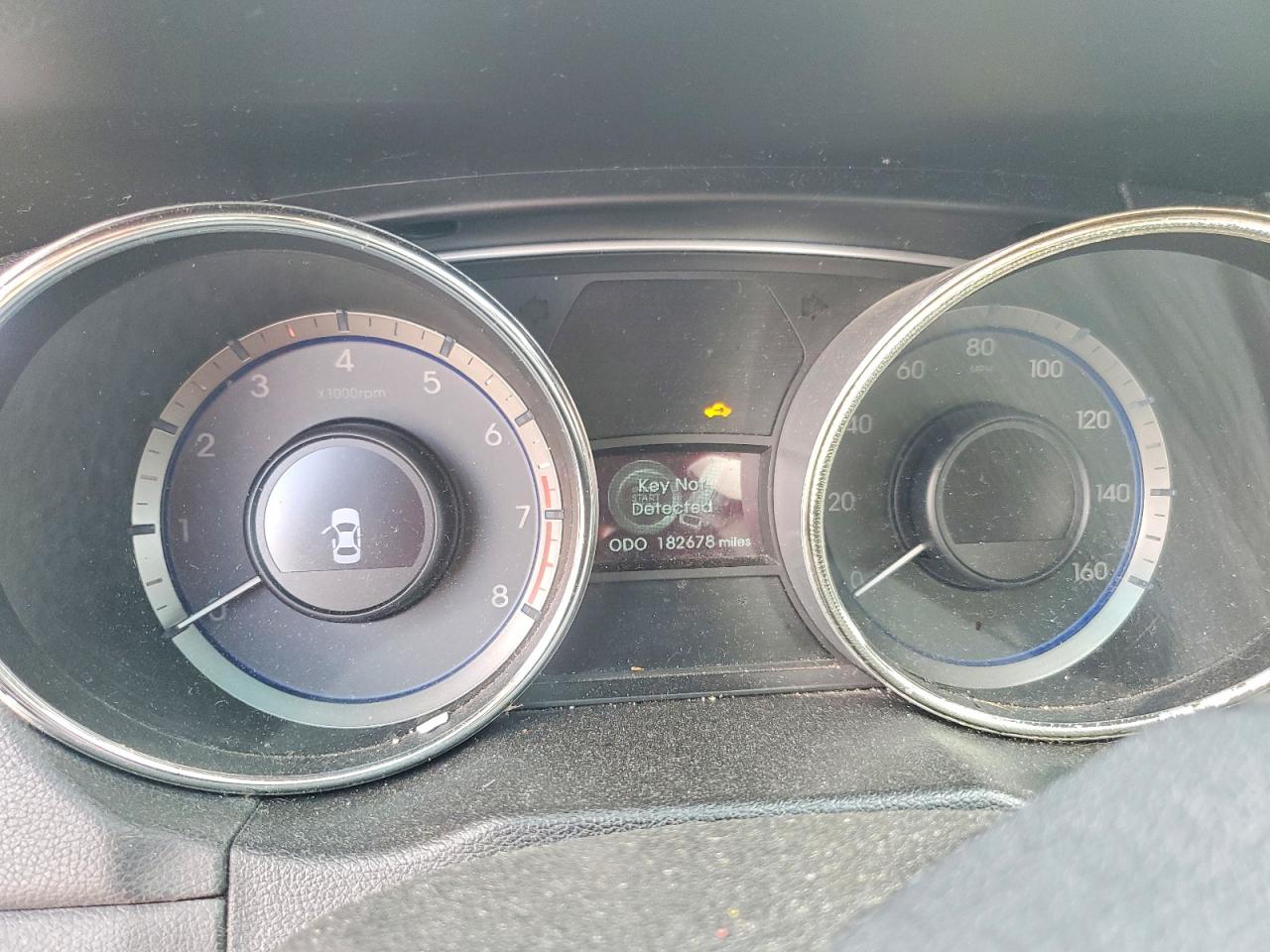 2011 HYUNDAI SONATA SE photo 17