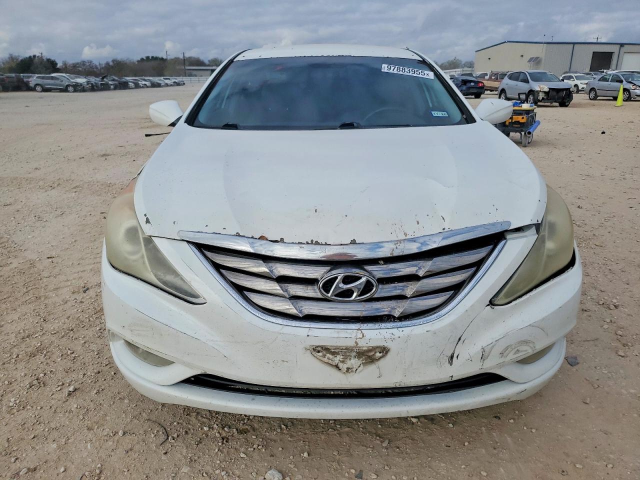 2011 HYUNDAI SONATA SE photo 9