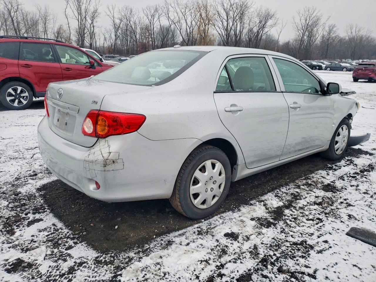 2010 TOYOTA COROLLA BASE photo 3