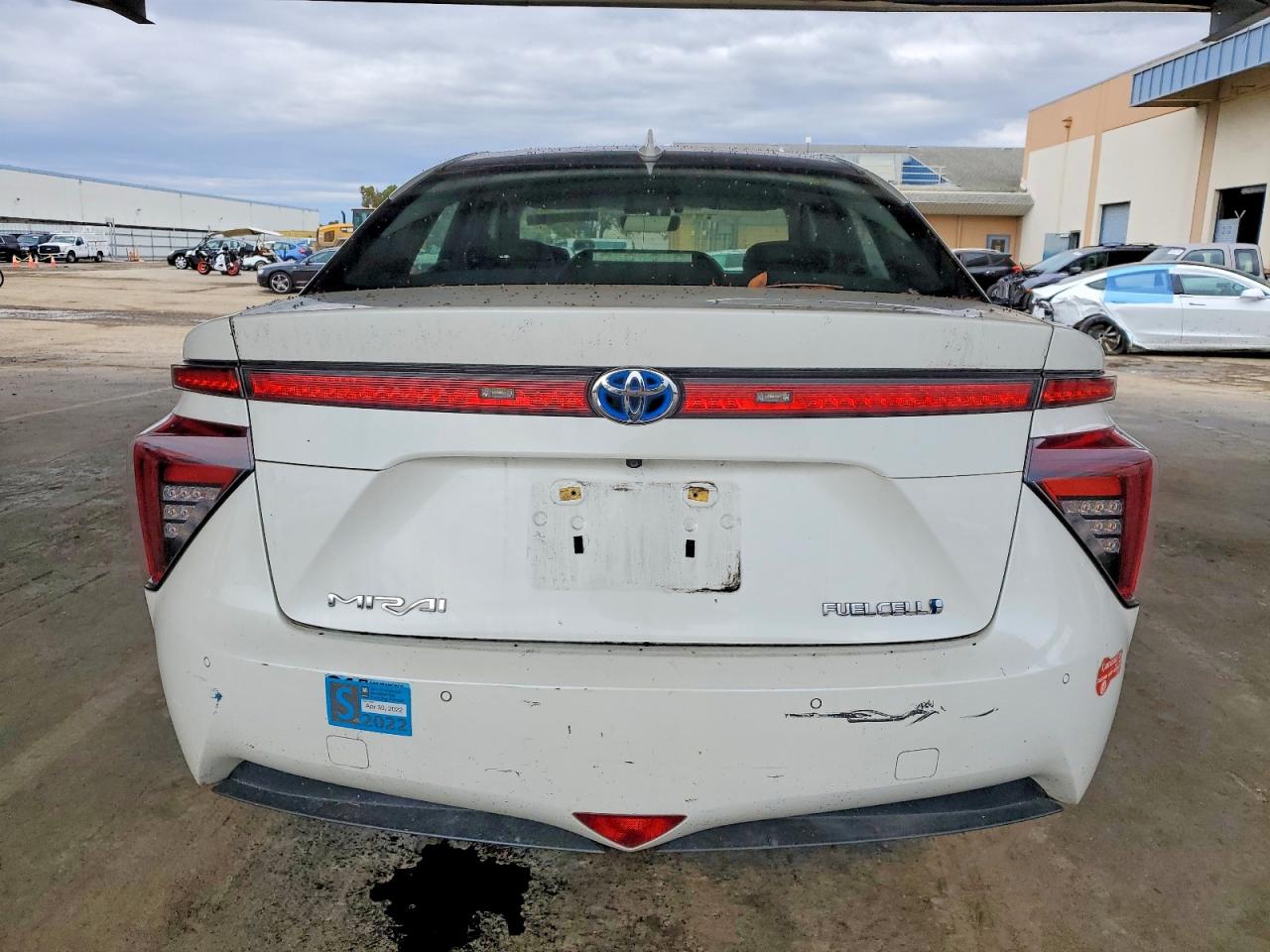 2017 TOYOTA MIRAI photo 6