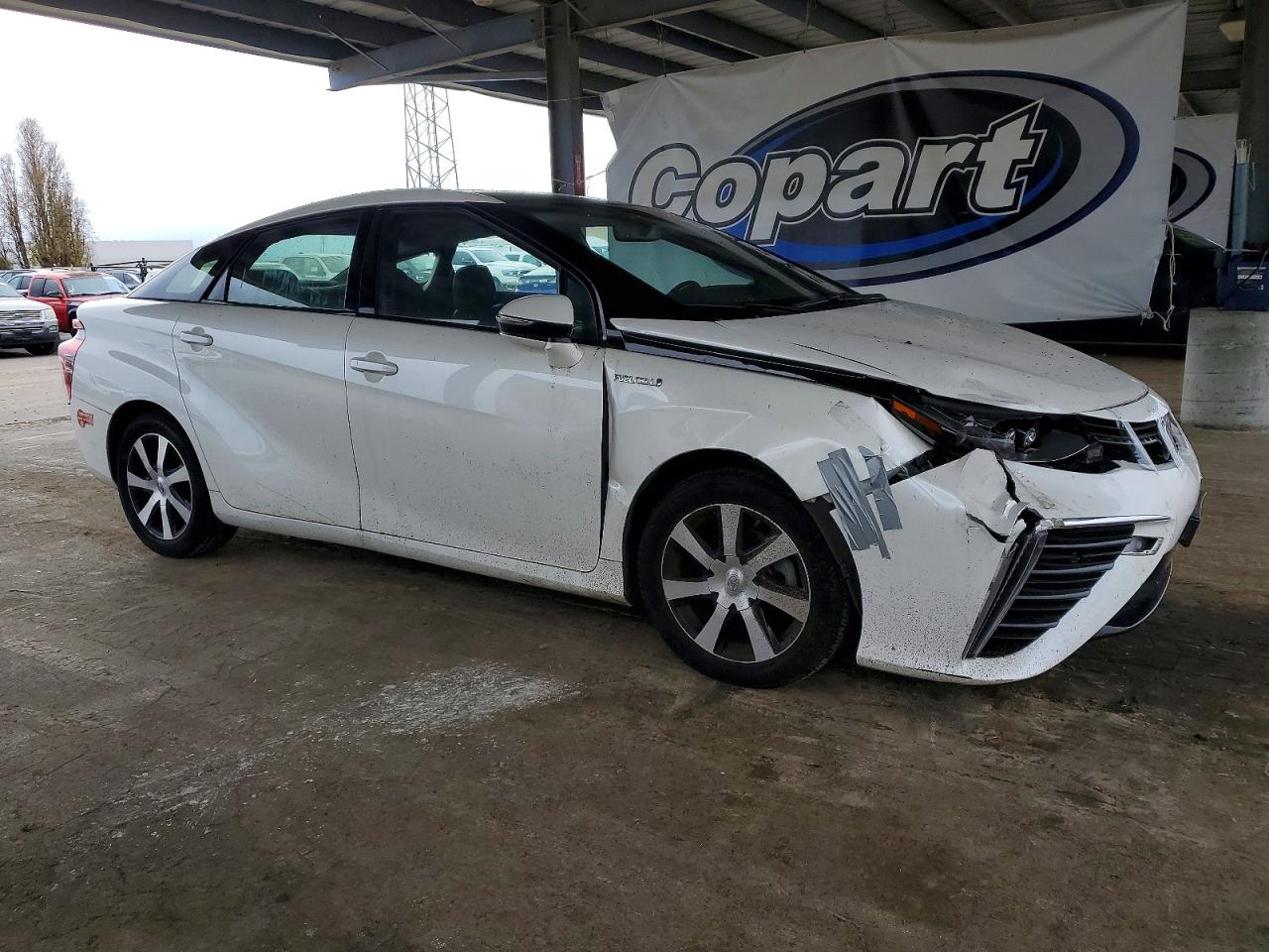 2017 TOYOTA MIRAI photo 4