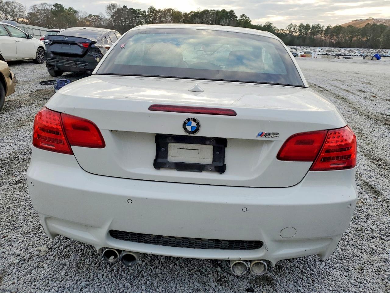2011 BMW M3 photo 6