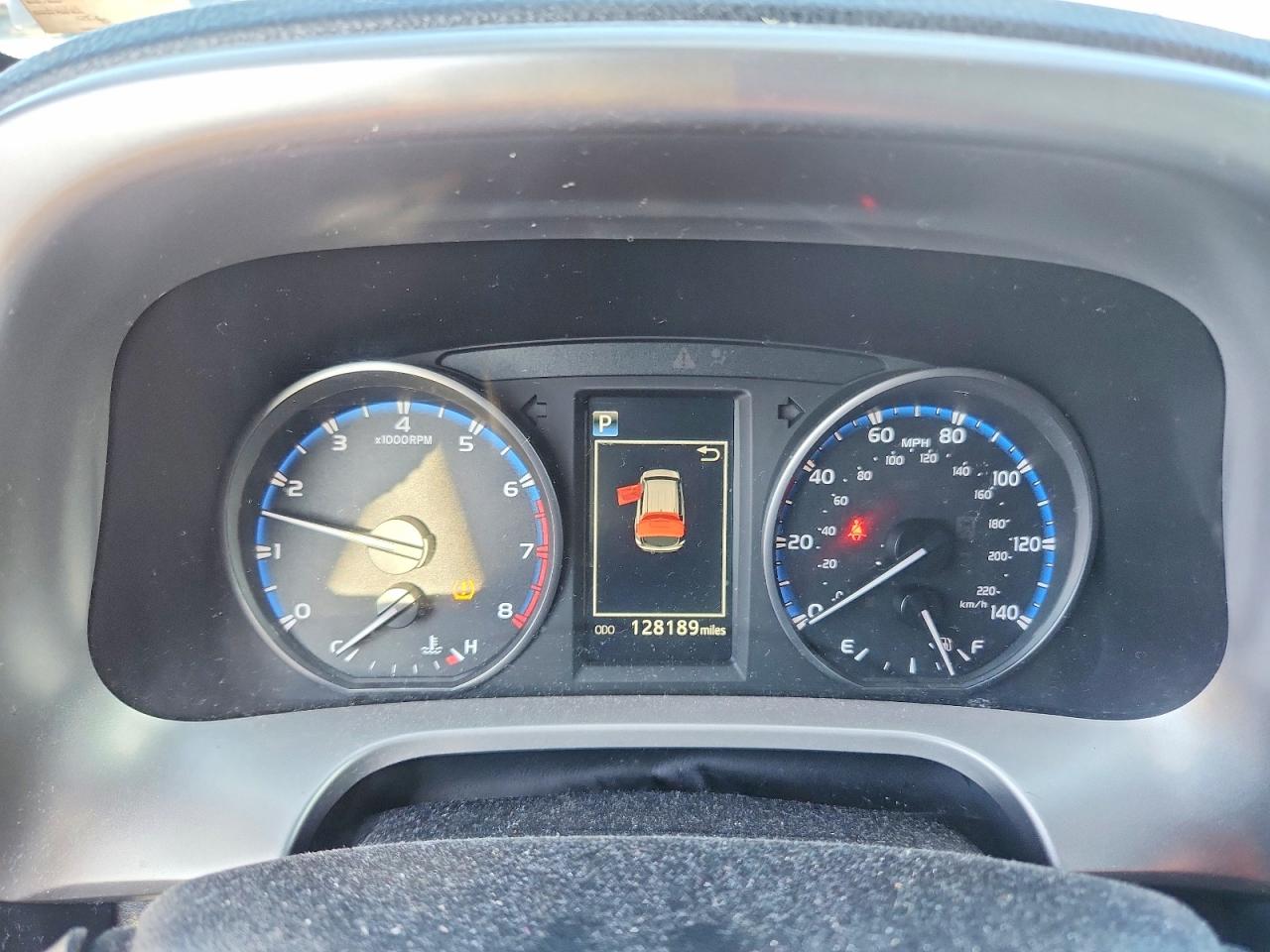 2017 TOYOTA RAV4 XLE photo 17