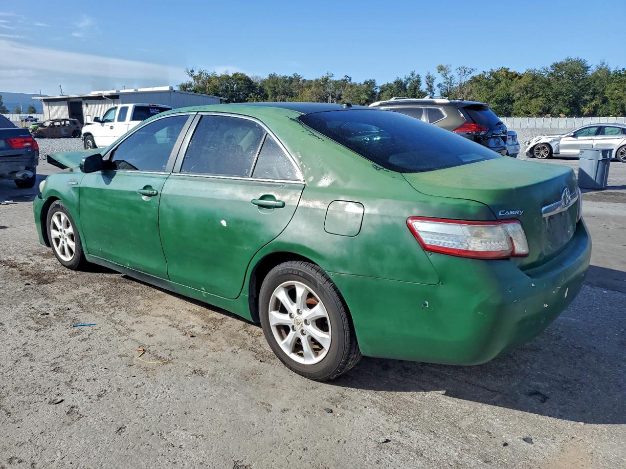 2010 TOYOTA CAMRY HYBRID photo 3