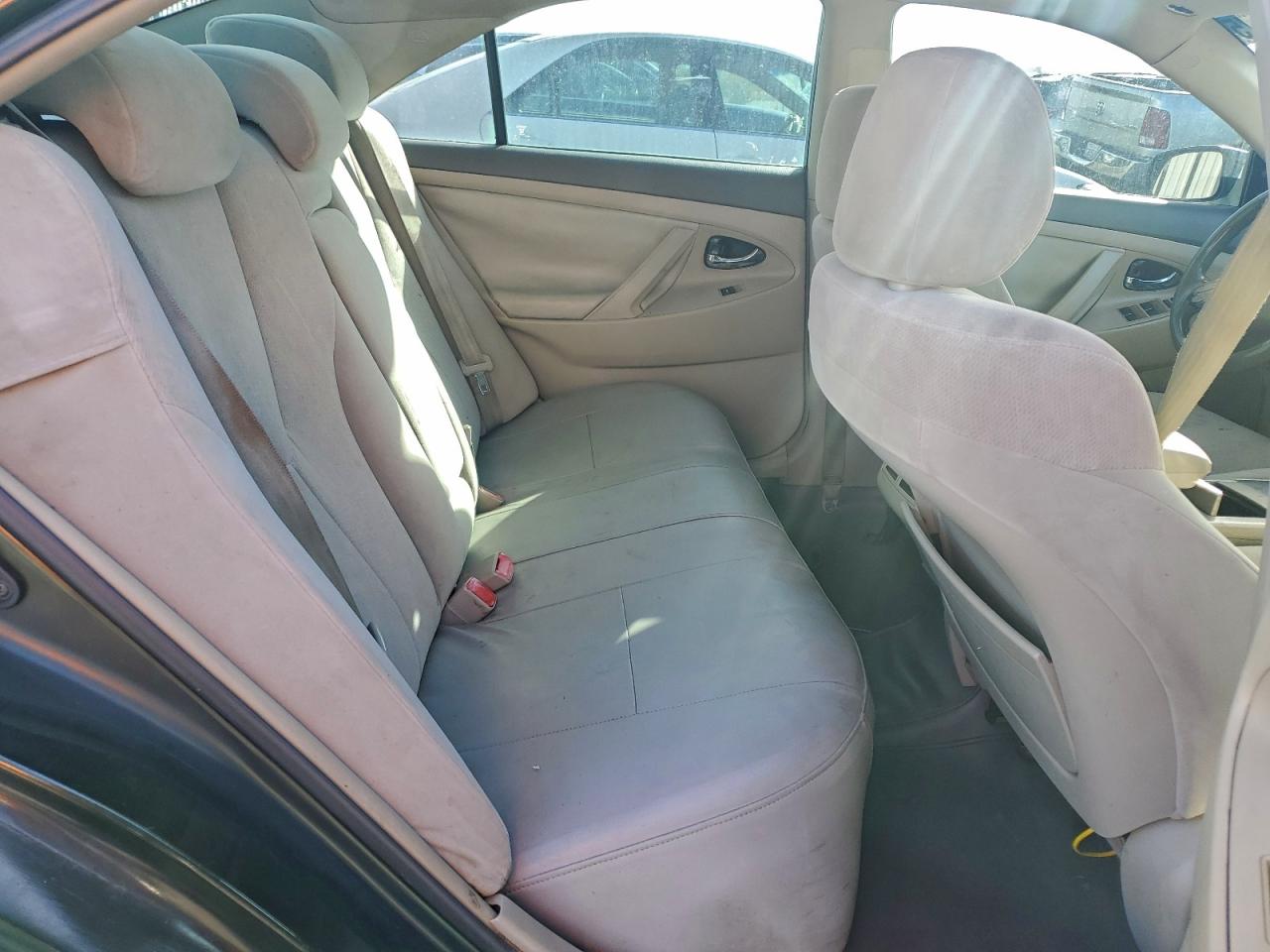 2010 TOYOTA CAMRY HYBRID photo 19