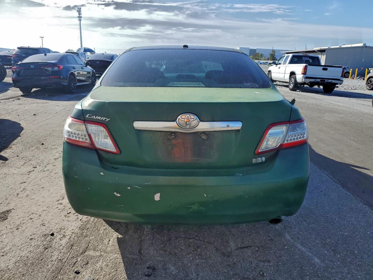 2010 TOYOTA CAMRY HYBRID photo 11