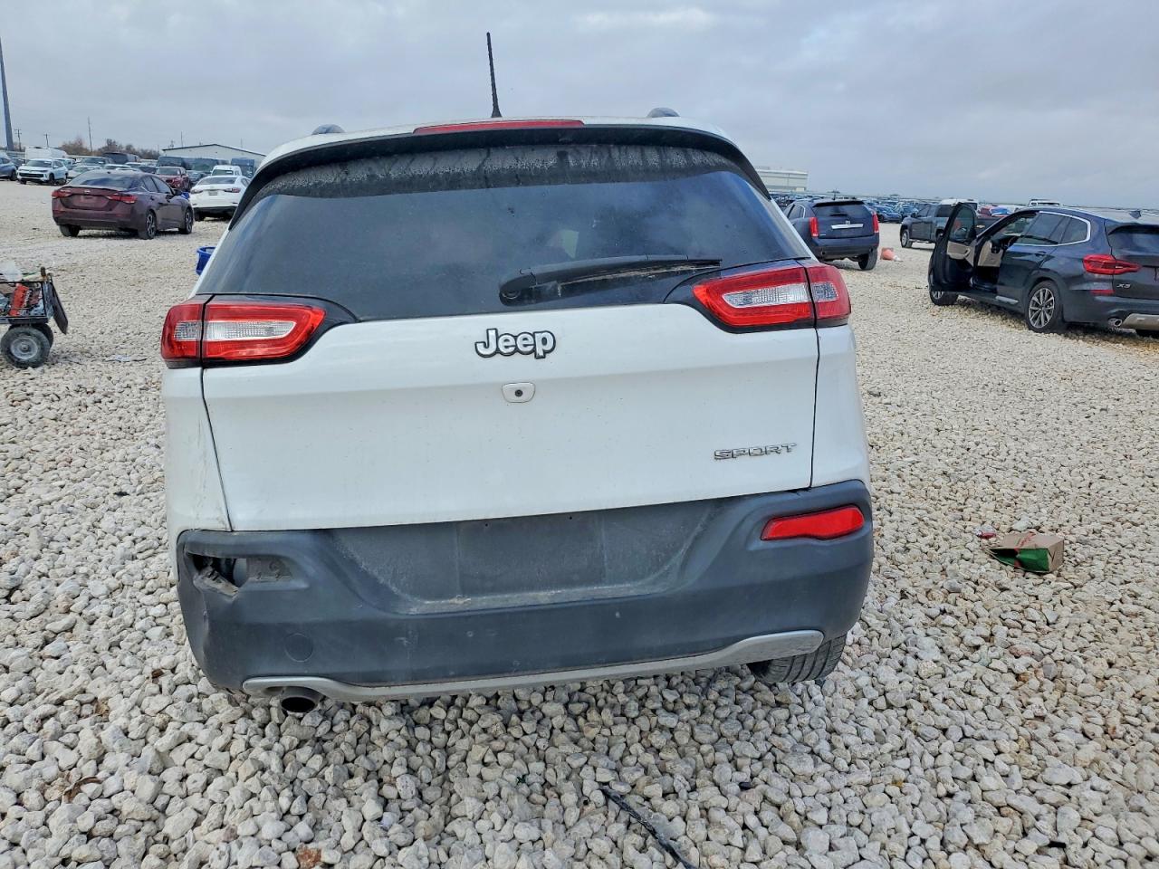 2017 JEEP CHEROKEE SPORT photo 16
