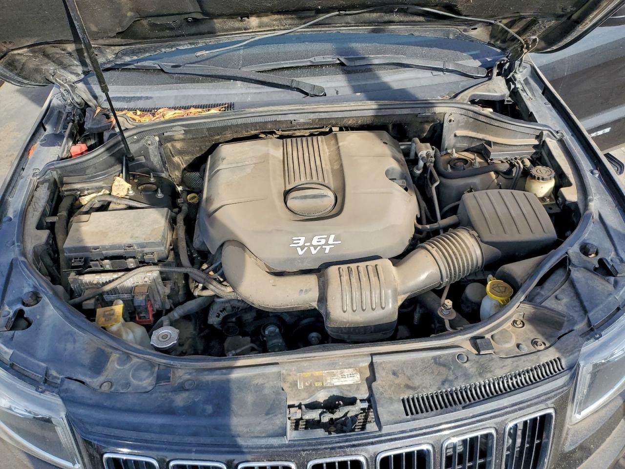 2014 JEEP GRAND CHEROKEE LAREDO photo 23