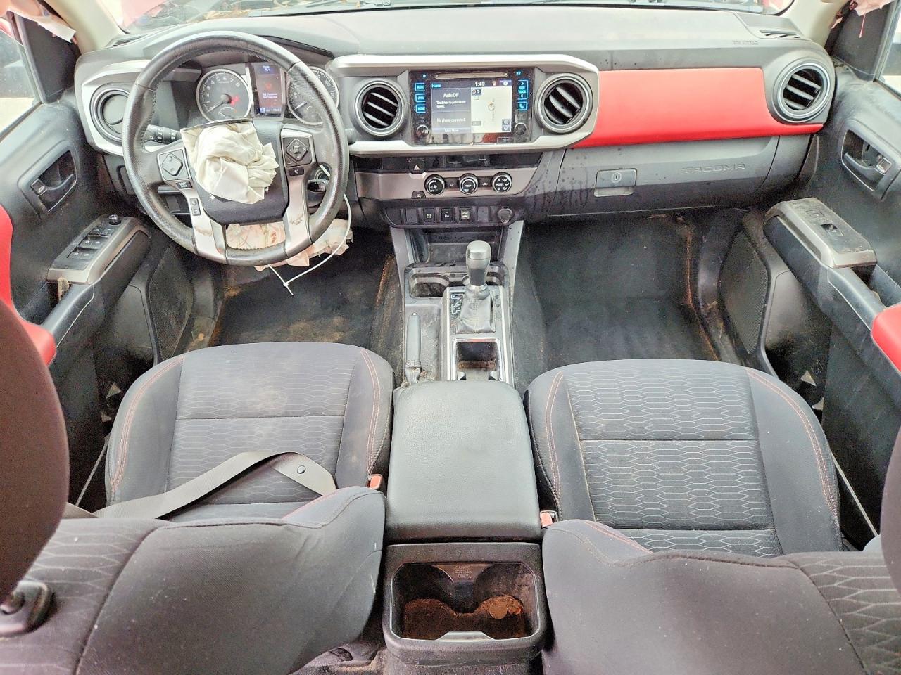 2017 TOYOTA TACOMA SR5 V6 photo 8