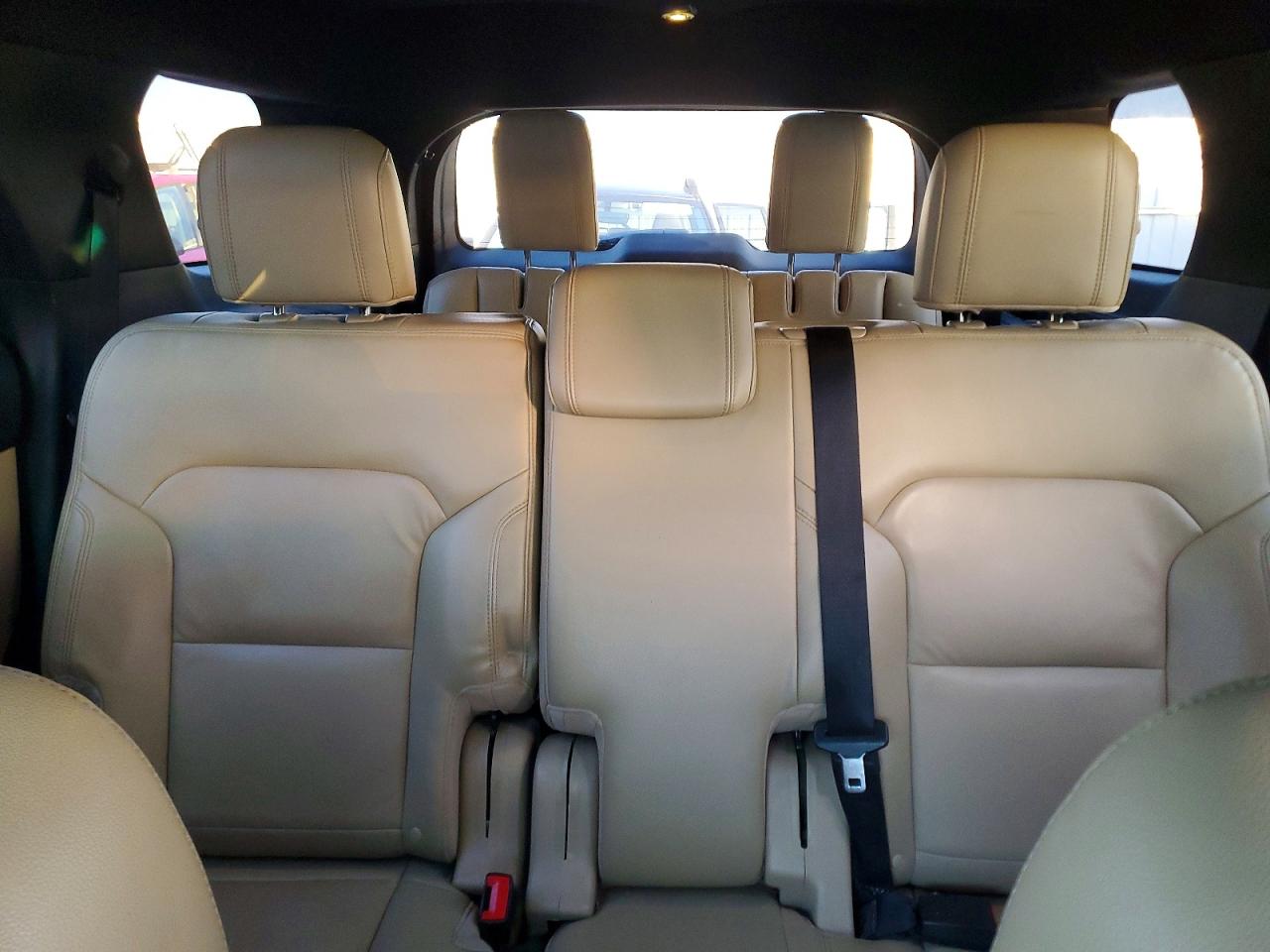 2016 FORD EXPLORER XLT photo 10